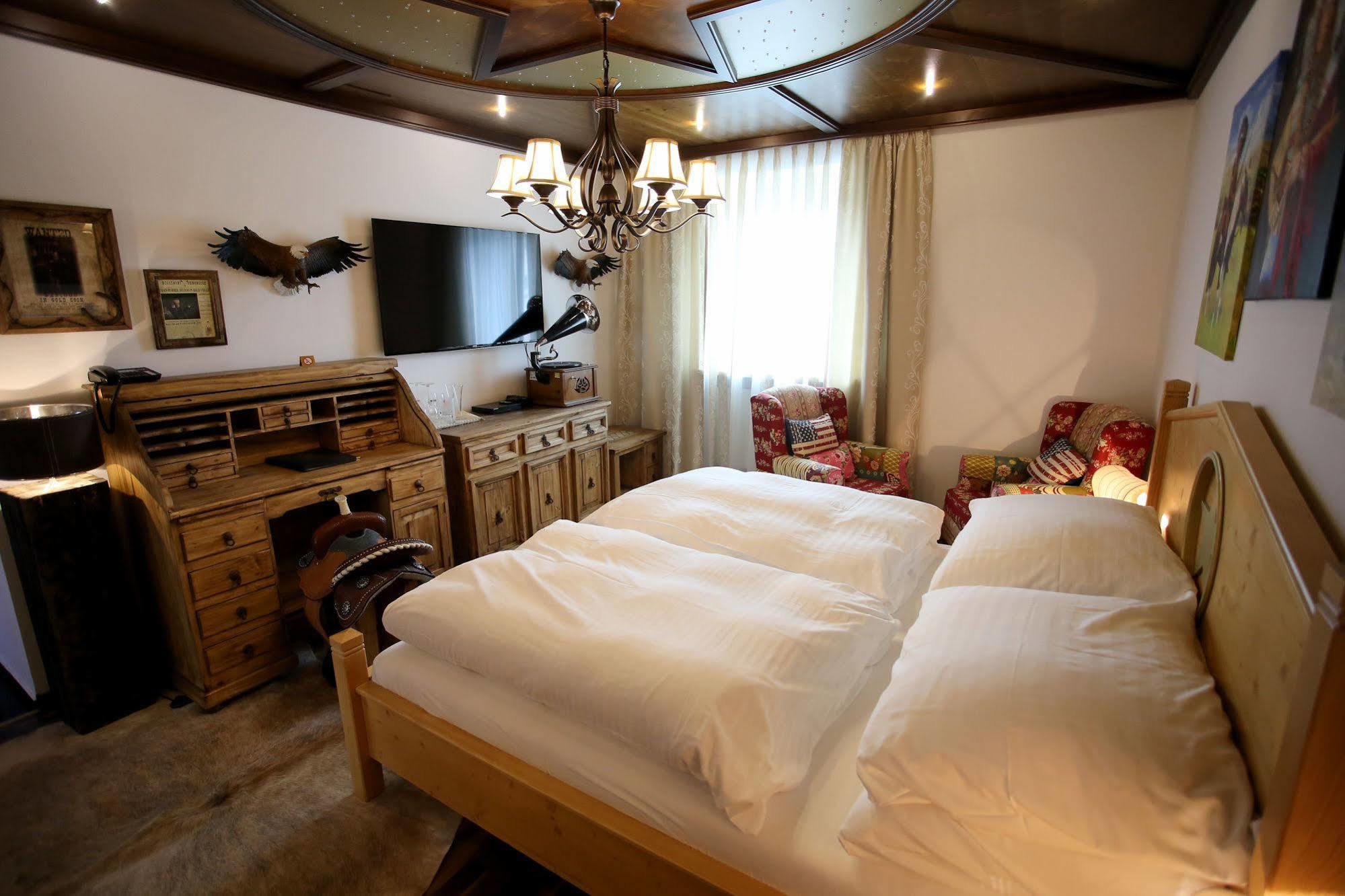 Attnang-Puchheim Hoeckner Plaza Hotel מראה חיצוני תמונה