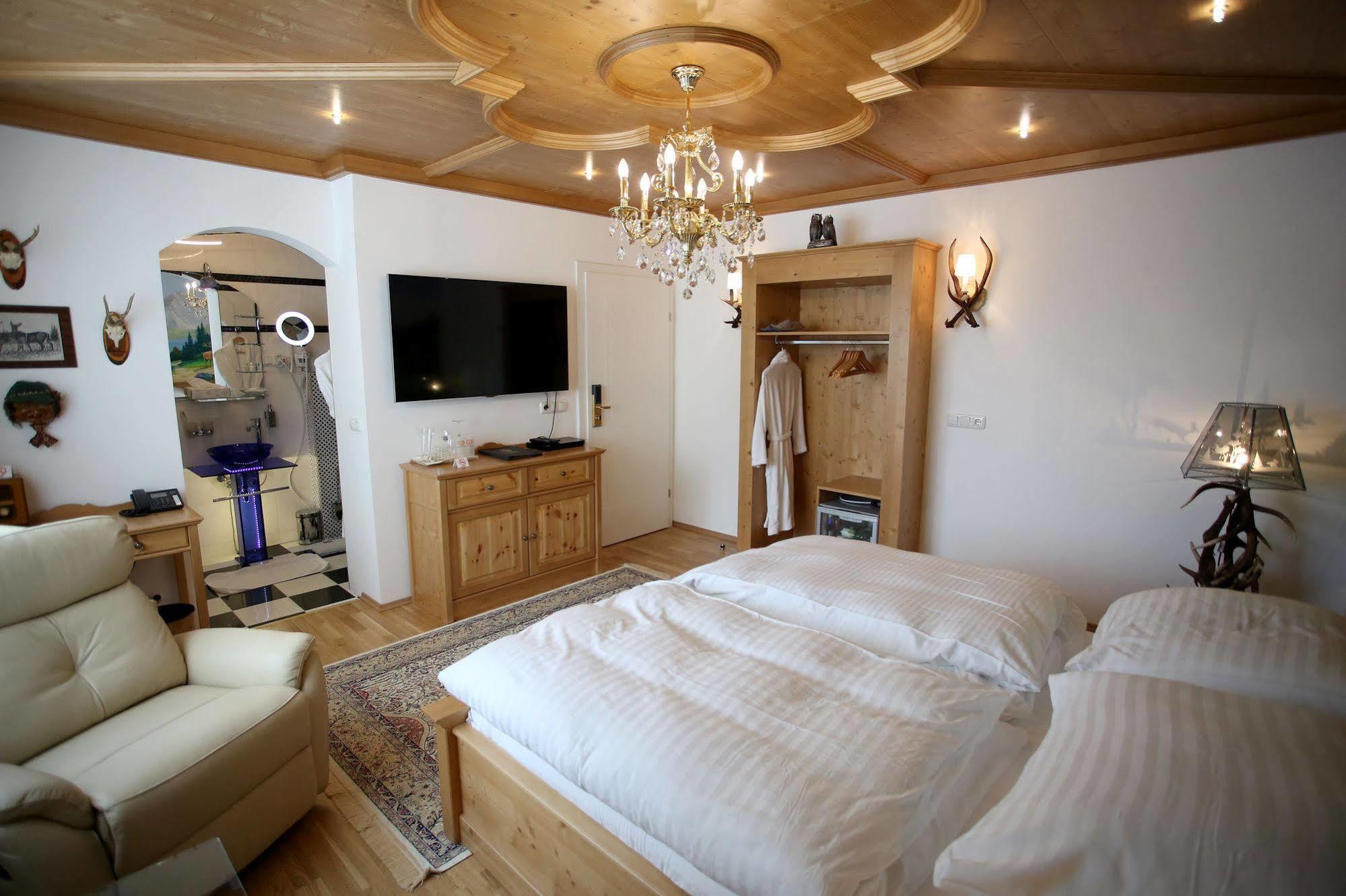 Attnang-Puchheim Hoeckner Plaza Hotel מראה חיצוני תמונה