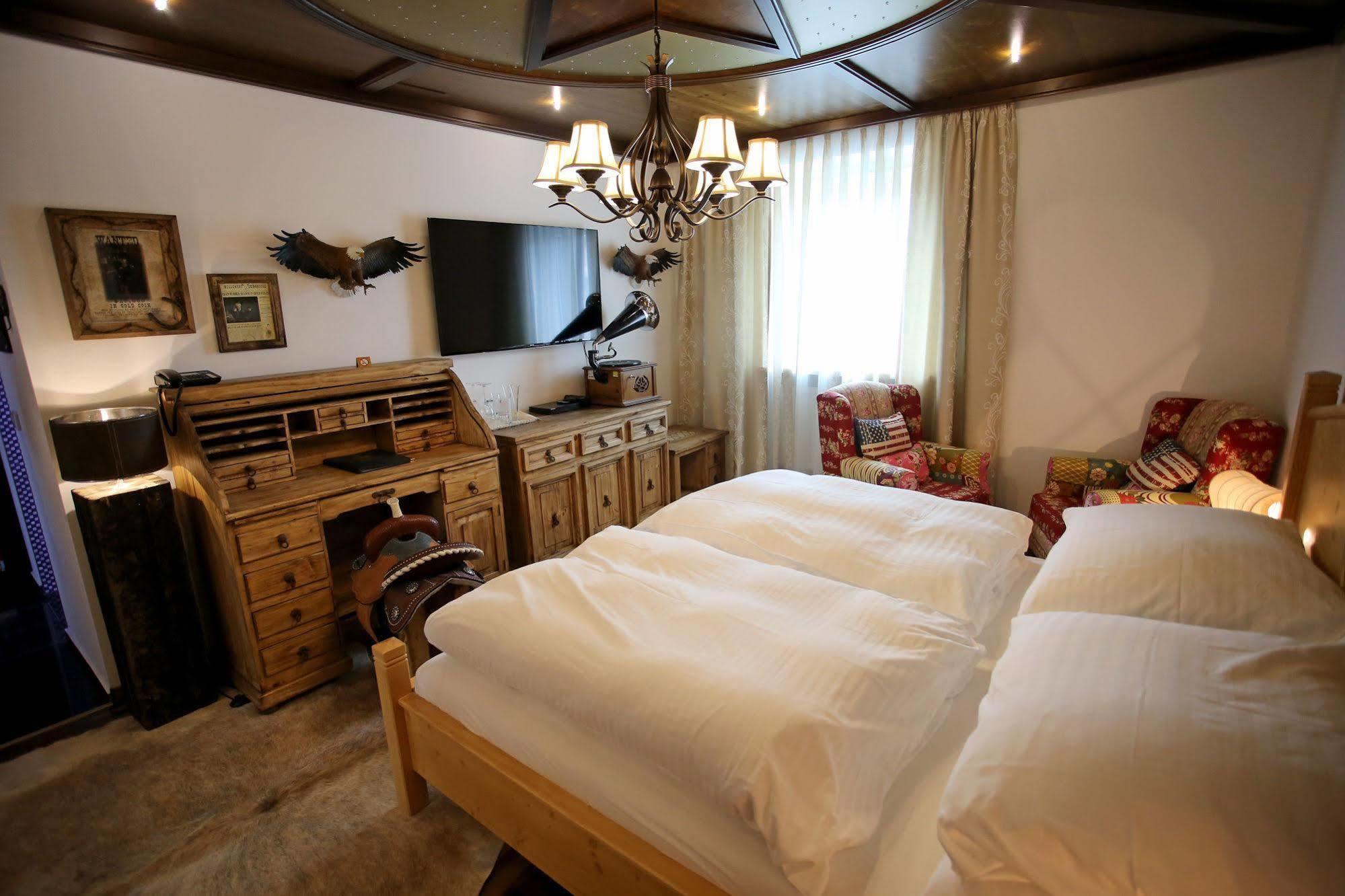 Attnang-Puchheim Hoeckner Plaza Hotel מראה חיצוני תמונה